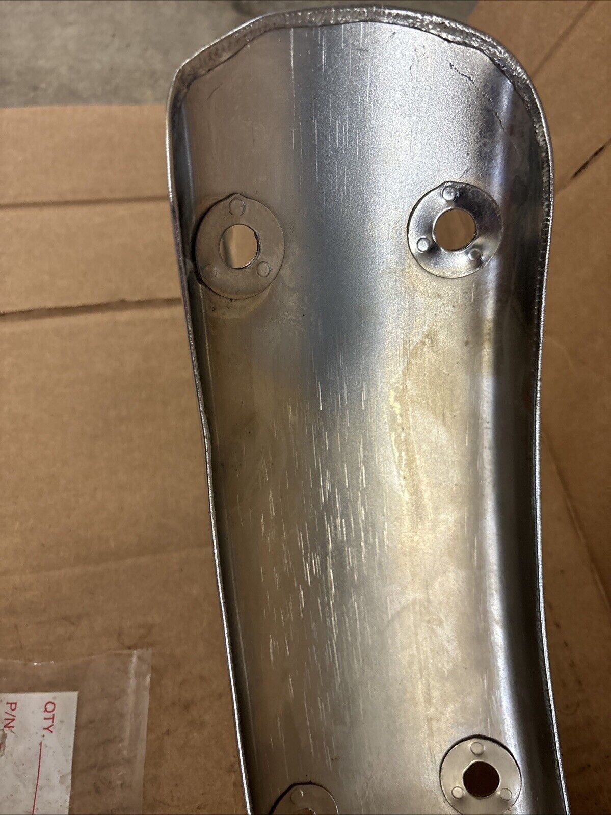 NOS Yamaha XS1 XS1B FRONT FENDER XS650 256-21511-00-93 SUB 256-21510-10-93 Y103