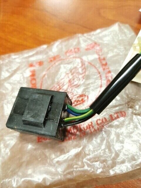 NOS Honda CB650 CB750L CX500C GL400C GL500C STOP WARNING 38570-426-771 H69