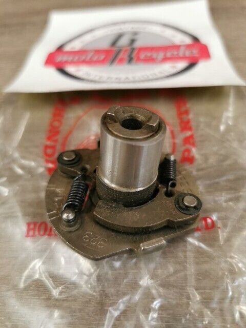 NOS HONDA CB500 1971 1972 ADVANCER SPARK 30220-323-154 H81