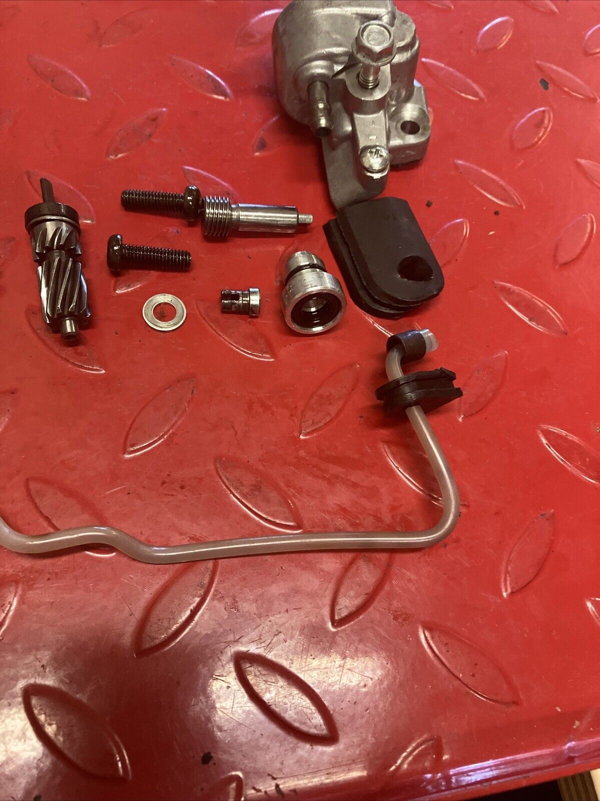 Honda MT125 1975 Complete oil pump assembly hose drive gear shaft 1974 1976