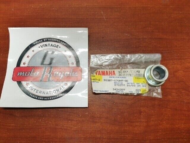 NOS Yamaha 1983 - 1985 YZ125 COLLAR 90387-170H9-00 Y107
