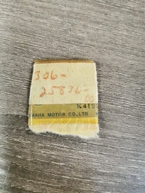 NOS YAMAHA TX650 1973 XS2 1972 COVER DUST 306-25836-00-00 Y114