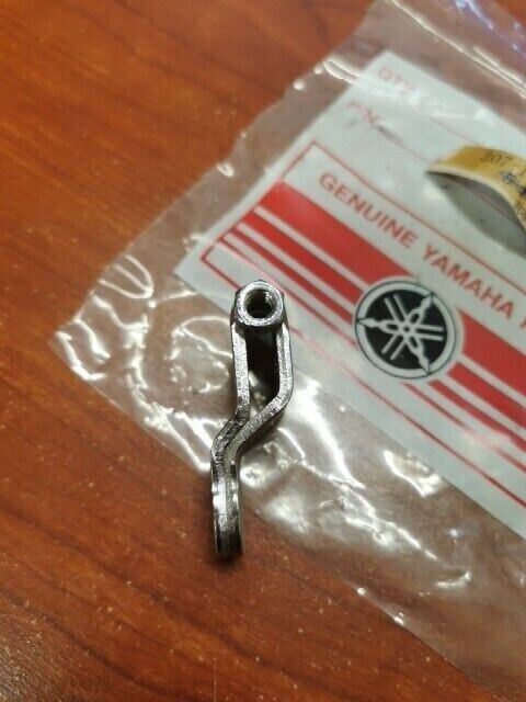 NOS Yamaha CS5 LS2 RD125 SHIFT ARM 307-18112-00-93 SUB 4X8-18112-00-00 Y120
