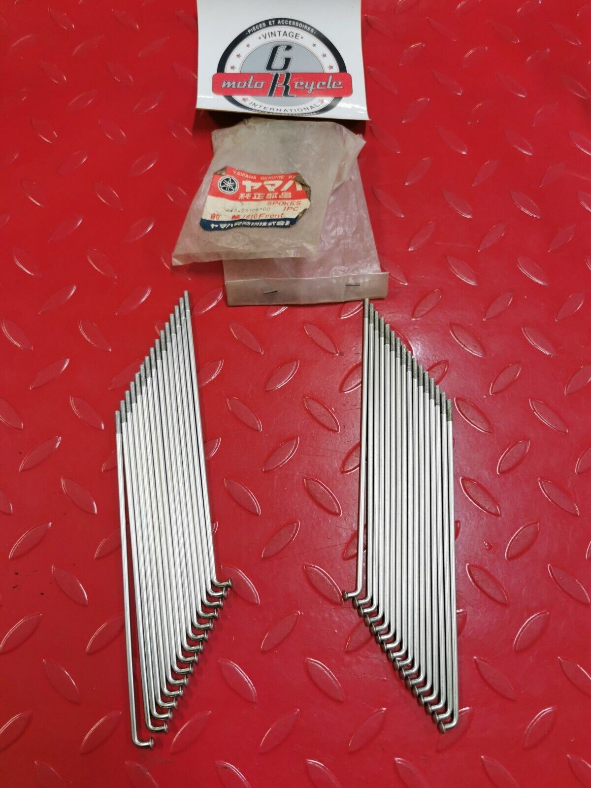 NOS Yamaha DT125 DT175 SPOKE SET QTY 31 443-25104-00-00 Y25