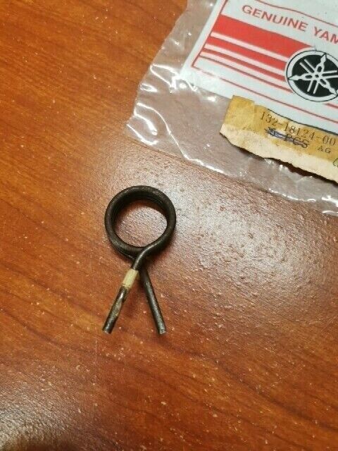 NOS Yamaha FS1 AS2 AT1 TORSION SPRING 132-18124-00-00 SUB 90508-32207-00 Y120