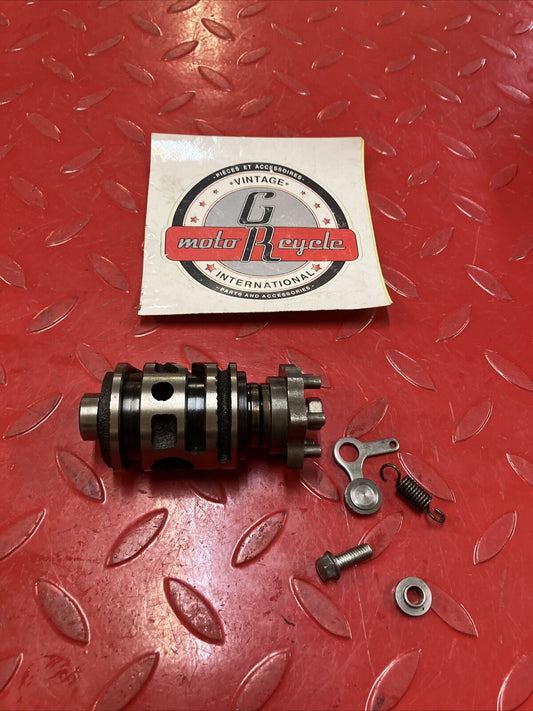 Kawasaki KDX200 1987 gearshift gear shift change mechanism cam drum lever arm
