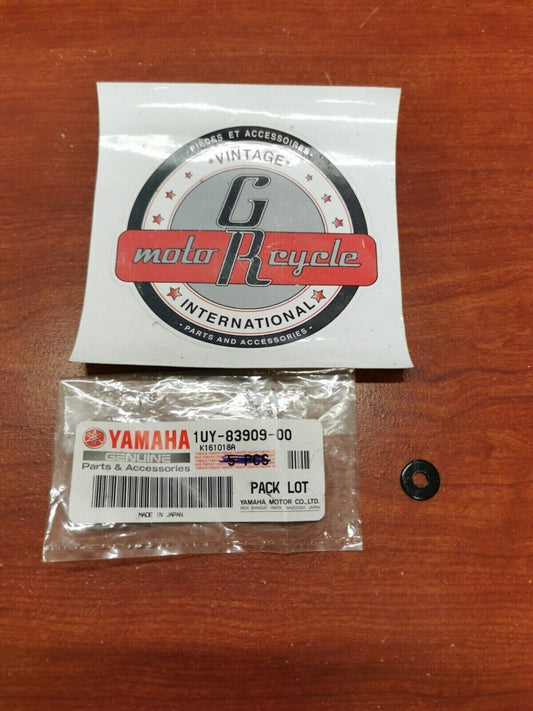 NOS Yamaha YFZ350 YFM350 YFM250 RS90 RX10 YFM660 WASHER 1UY-83909-00-00 Y83