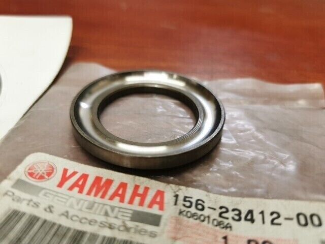 NOS Yamaha AT1 BW200 BW80 DT100 BALL RACE 156-23412-00-00 SUB B6E-23412-00- Y105