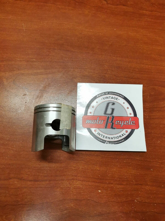 NOS Kawasaki 1968 - 1970 F2 F3 PISTON .50MM O/S 13029-021 K23