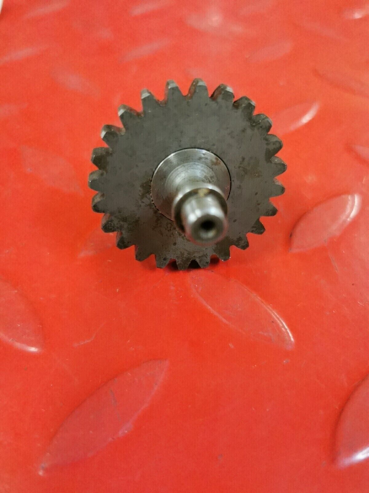 NOS HONDA CR125 1981 1982 WATER PUMP SHAFT  19230-KA3-000 H38