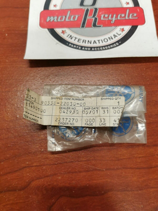 NOS YAMAHA YP20 YS624 SPECIAL SHAPE PLUG 90338-22030-00 SUB. 90338-22207-00 Y72