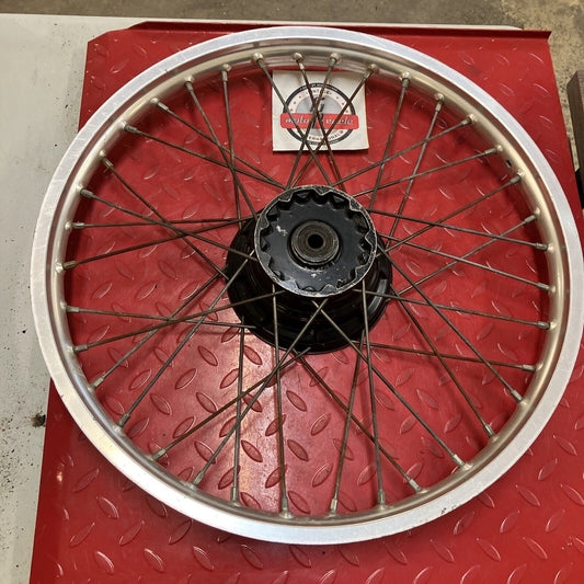 Suzuki RM125 1984 front wheel rim hub RM250 RM500 54110-14121