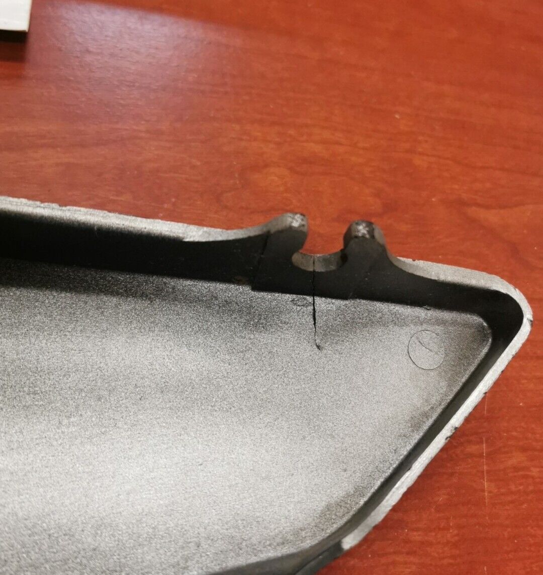 NOS Yamaha ENDURO 1979 DT175 SIDE COVER SILVER 2N4-21721-01-20 ( DAMAGED) Y106