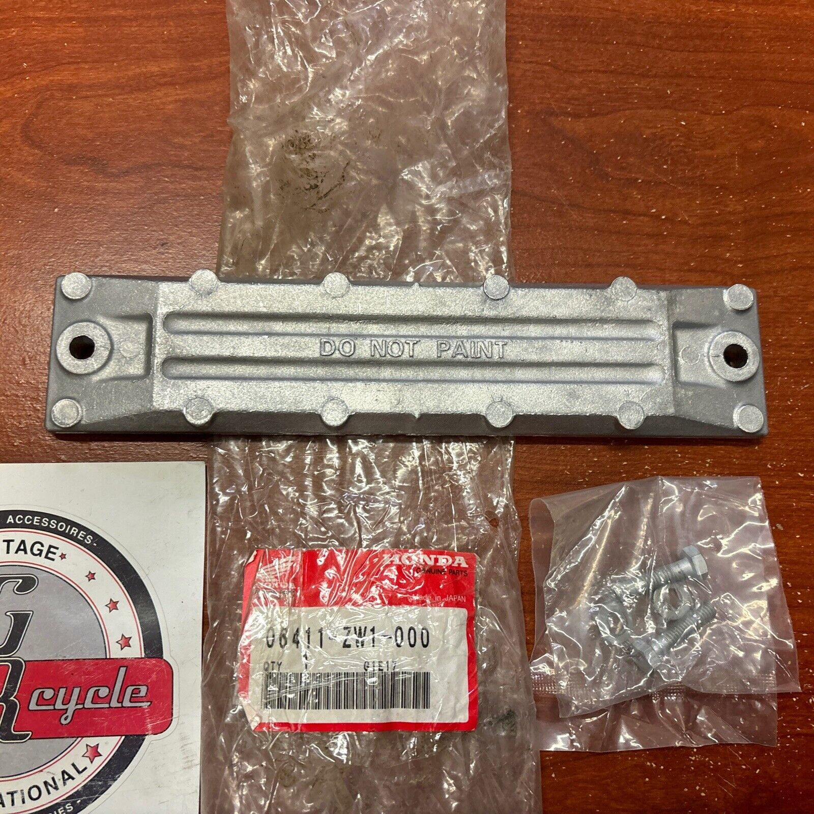 NOS Honda OUTBOARD ANODE METAL KIT 06411-ZW1-000 SUB 06411-ZW1-010 H149