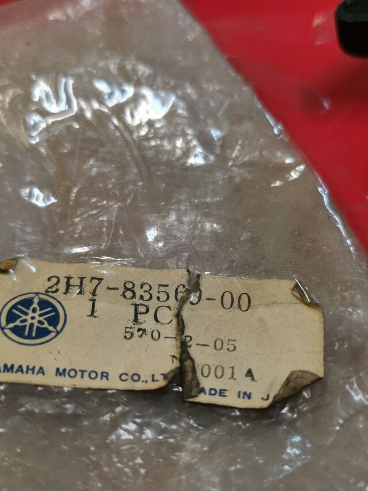 NOS YAMAHA XS1100 1978 - 1981 PILOT BOX LOWER 2H7-83569-00-00 Y30