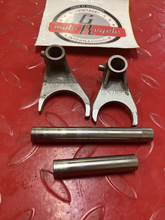 Suzuki RM125 1999 transmission gearshift gear shift forks