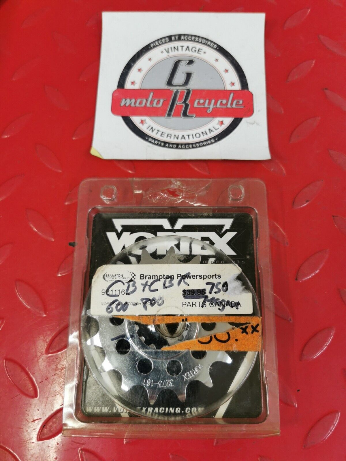 NOS VORTEX HONDA CBR600  Countershaft Sprocket Steel  520  16Tooth 3273-16 J17