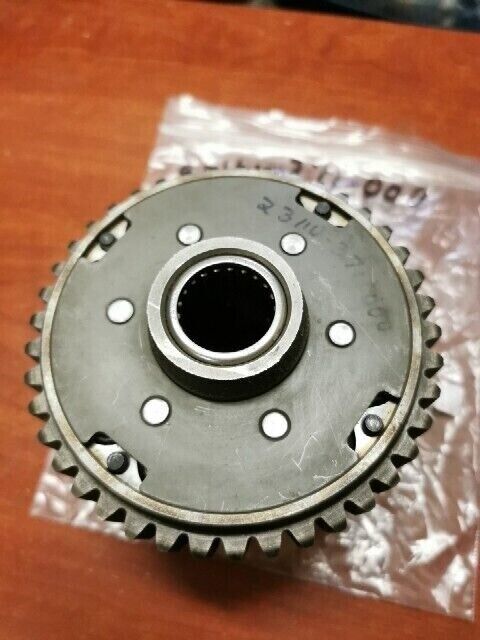Honda GL1000 PRIMARY DRIVEN SPROCKET, NEEDLE BEARING & 23110-371-000 H84