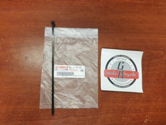 NOS Yamaha XT225 BAND 3RW-23192-00-00 SUB 2A6-23489-00-00 2A6-23489-01-00 Y141