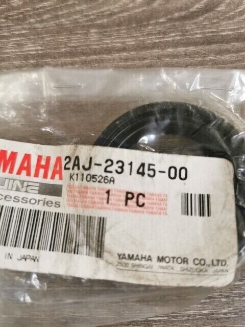NOS YAMAHA VIRAGO XV535KC XV535T XV535K OIL SEAL 2AJ-23145-00-00 Y106
