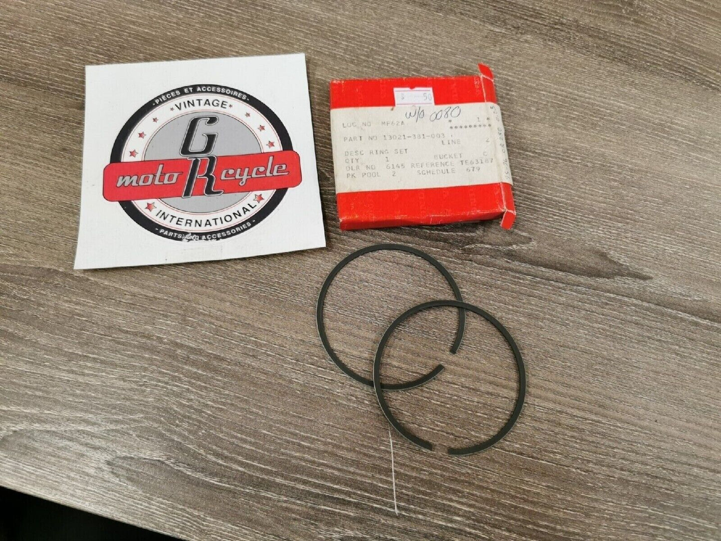 NOS HONDA CR250 1975 PISTON RING SET .25  13021-381-003 H41