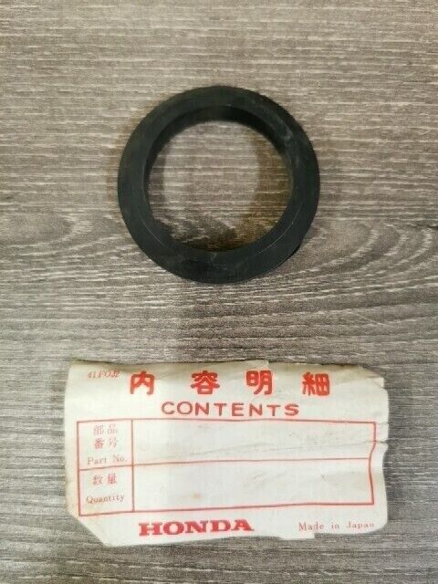 NOS HONDA GL1100 1980 - 1983 RUBBER FORK COVER 51622-463-000 H70