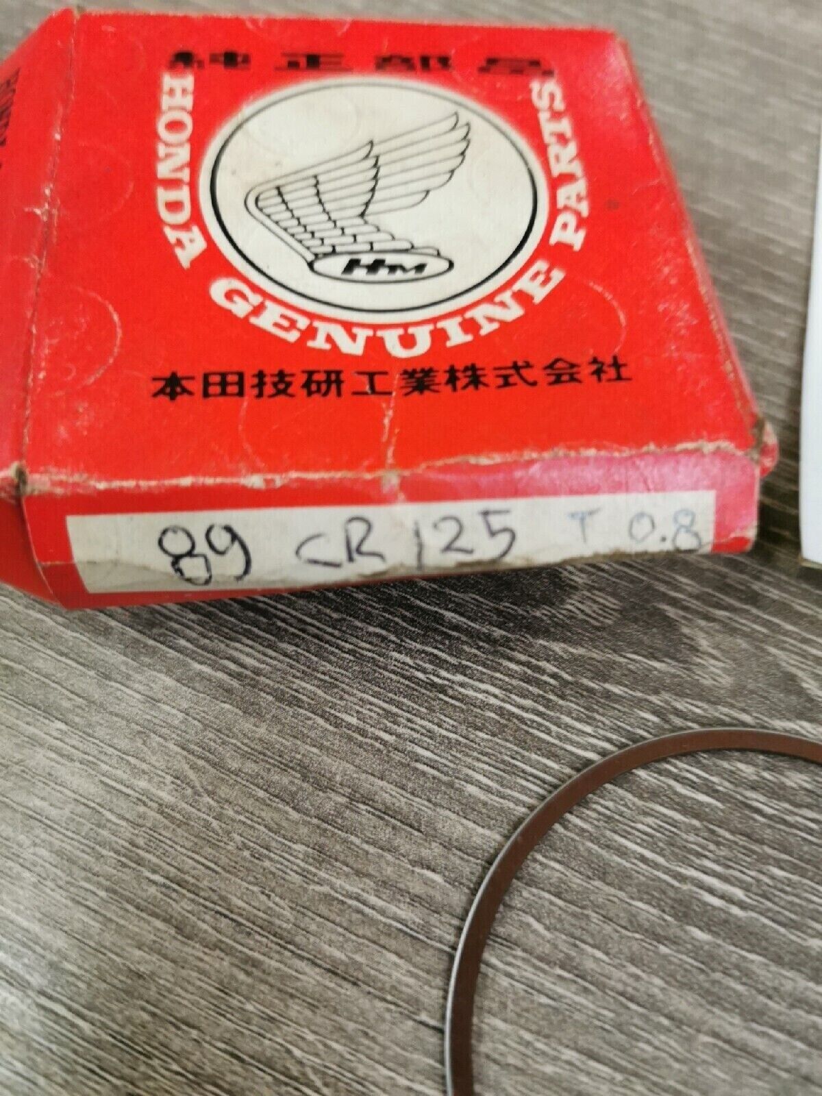 NEW NOS HONDA CR125R 1989 PISTON RING SET  T 0.8 13121-KZ4-003 H41