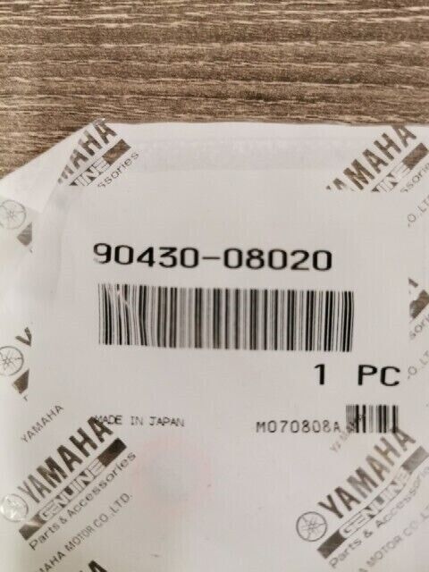 NOS YAMAHA WAVE RUNNER CRANKCASE CYLINDER 90430-08020-00 Y112