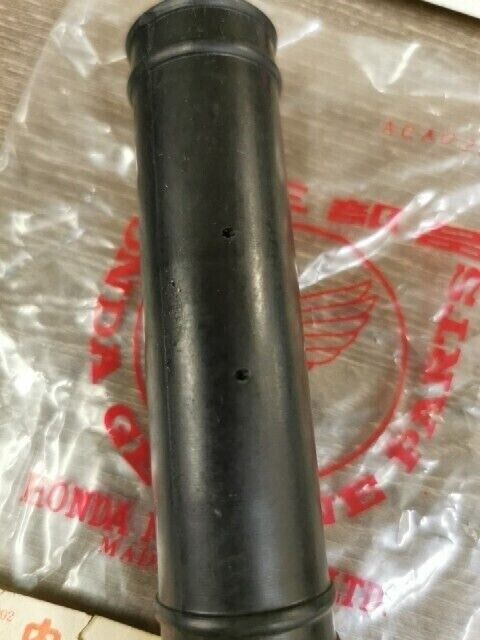 NOS HONDA C110 1962 TUBE PIPE INLET CONNECTING 16261-011-010 H95