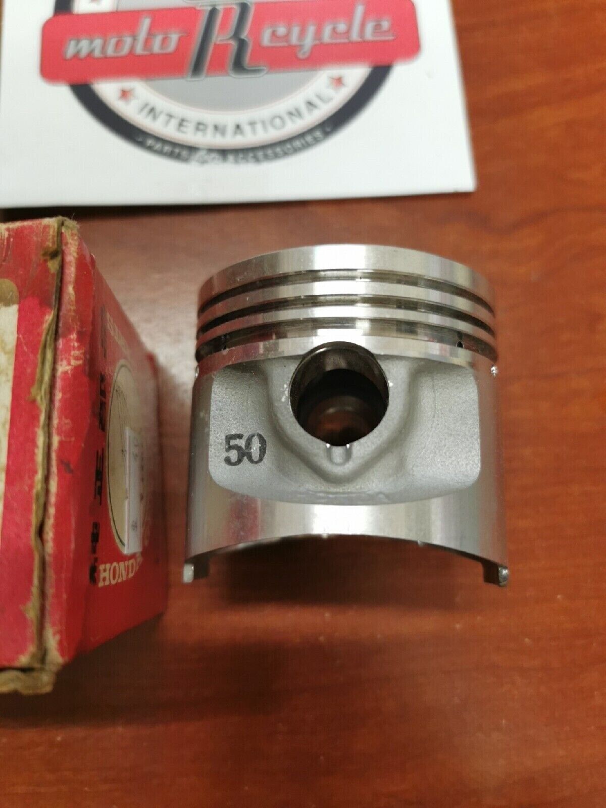 NOS Honda CB125 CL125 SL125 PISTON (OS 0.50) 13103-330-000 H34