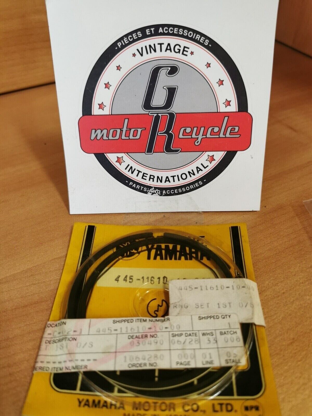 NOS YAMAHA  DT360  1974  PISTON RING SET  1ST 445-11610-10-00  Y48