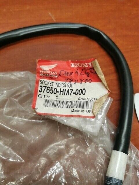 NOS Honda TRX400FW INDICATOR SOCKET 37650-HM7-000 SUB 37600-HM7-000 H104