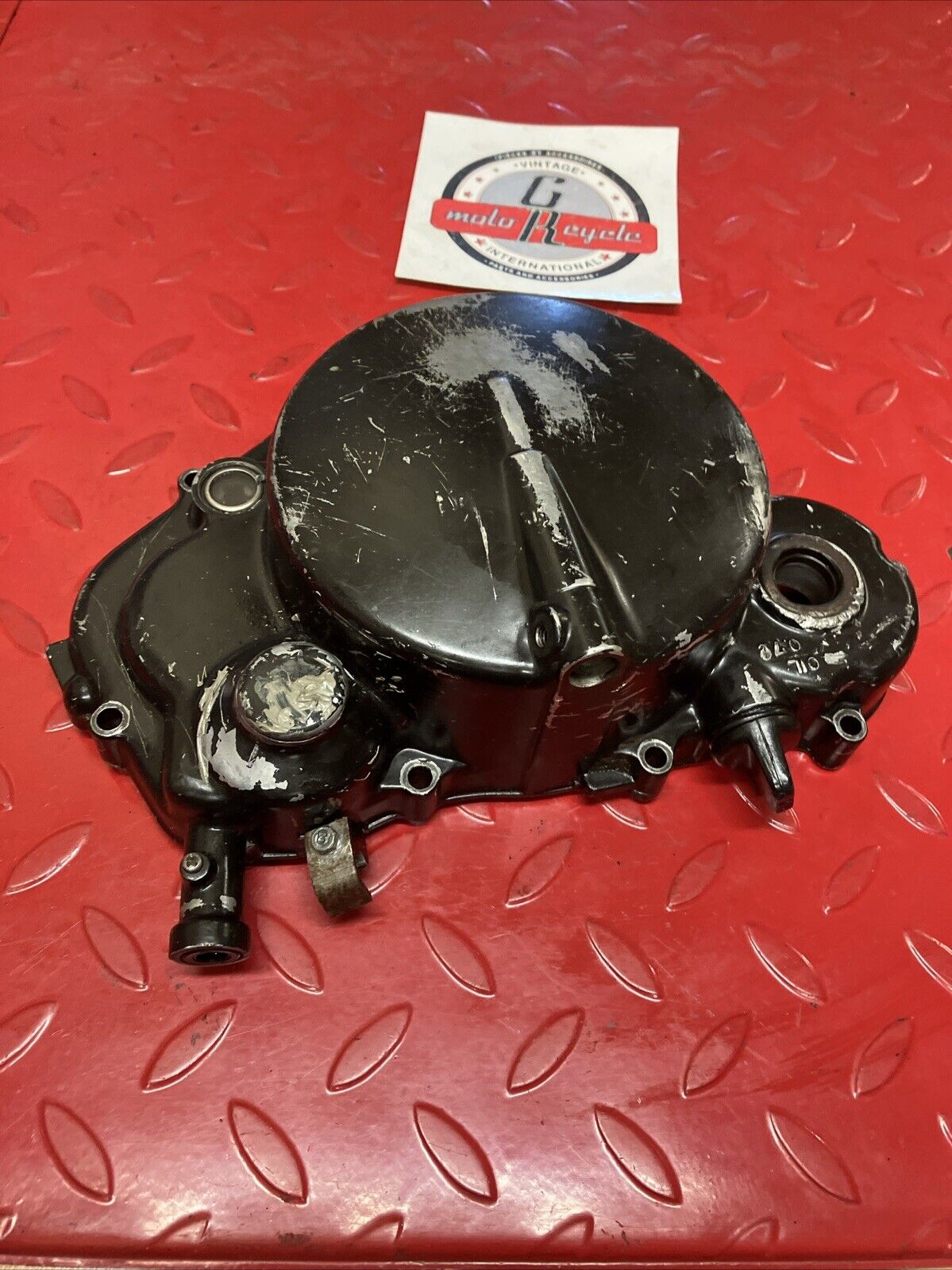 Kawasaki KDX200 1986 Right crankcase clutch cover 1987 NEED REPAIR