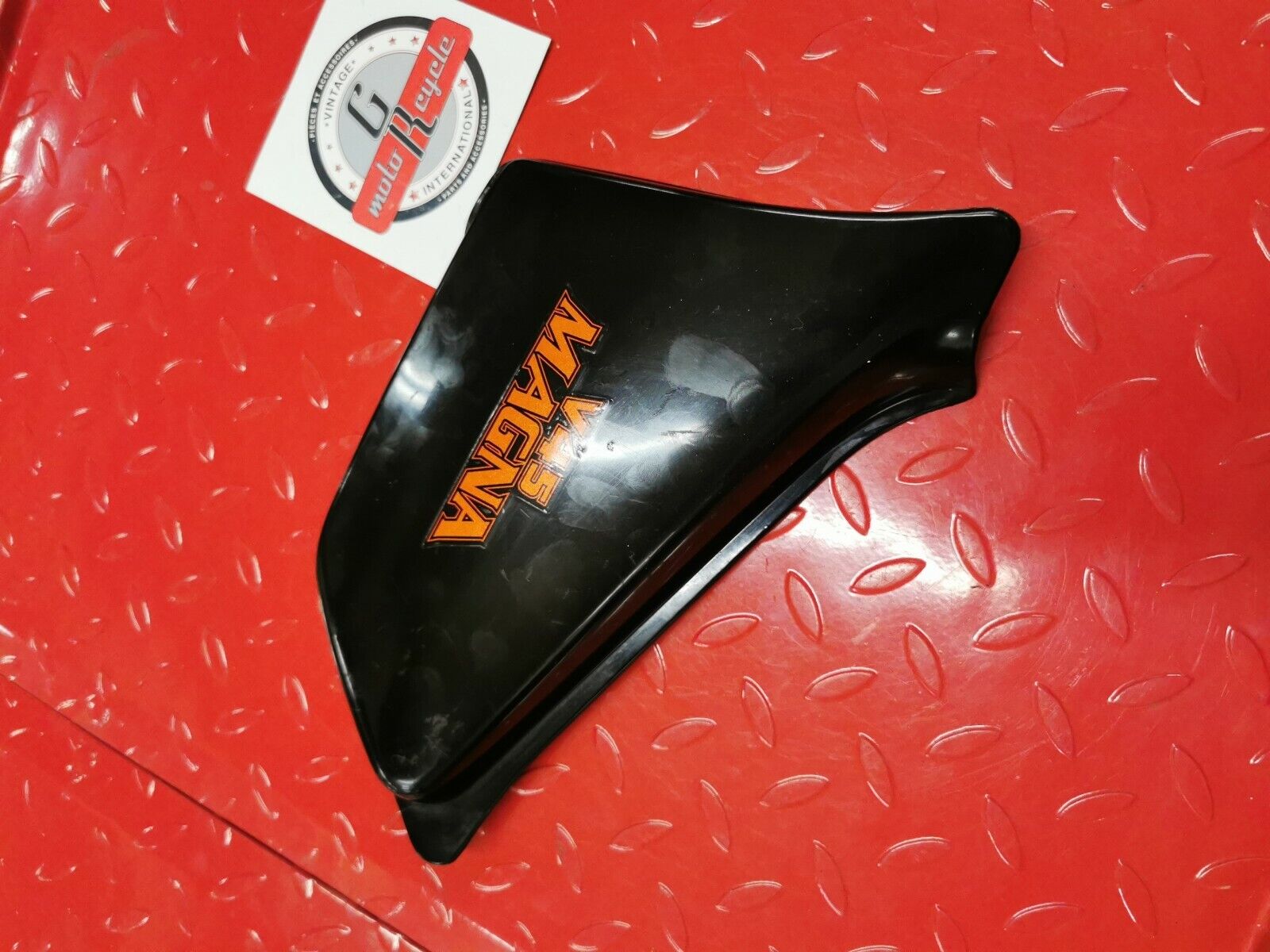 Honda VF750C V45 magna 1983 left side cover panel fairing 2