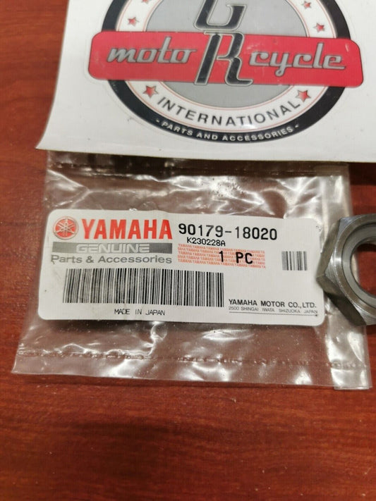 NOS Yamaha R5 TD2 XS500 TZ250 XS360 XT500 DT250 YZ360 NUT 90179-18020-00 Y84