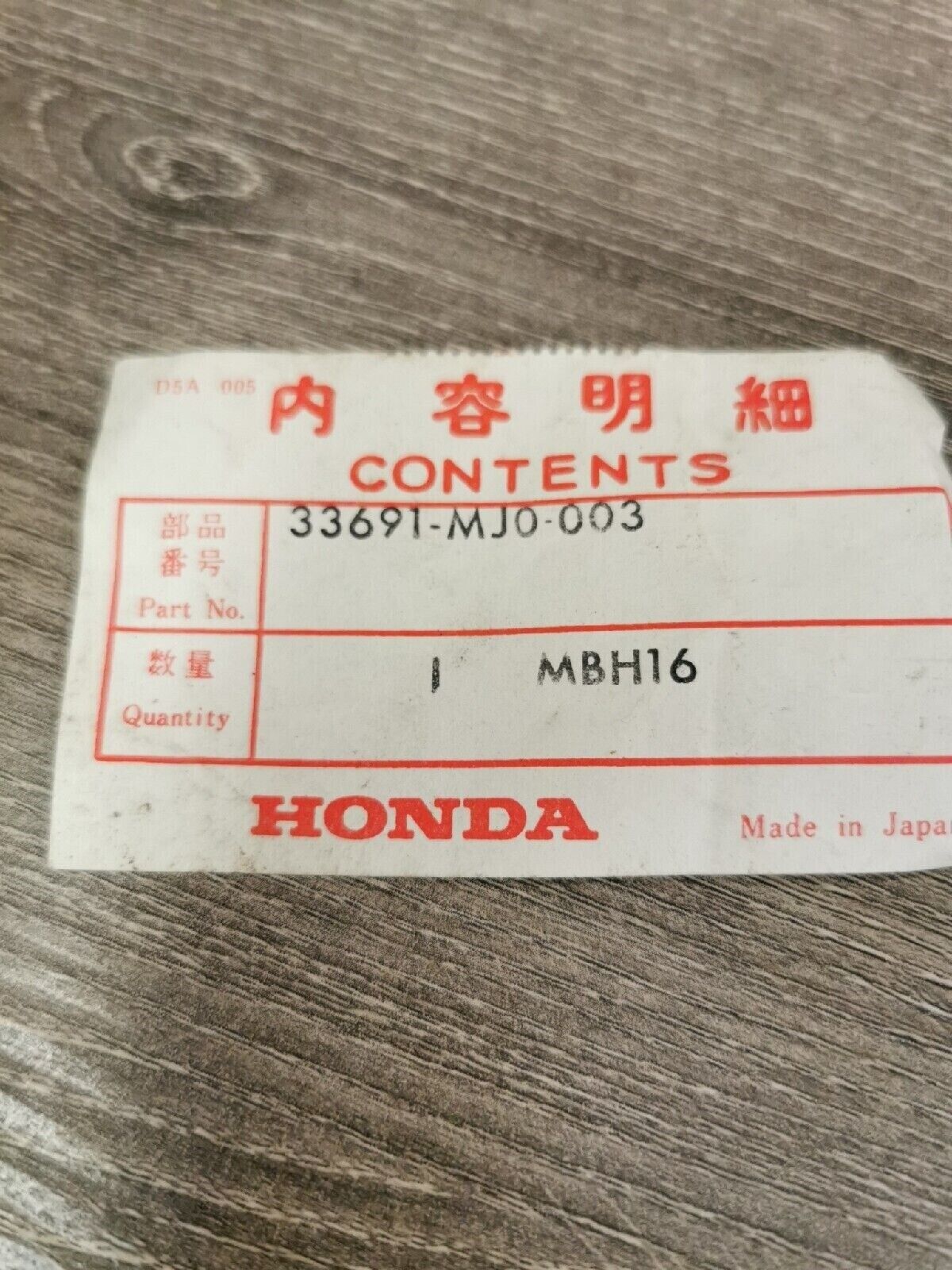 NOS HONDA VFR700F VF500F VR1100S  STAY  FR  TURN SIGNAL 33691-MJ0-003 H44