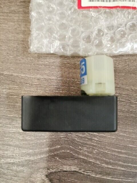 NOS HONDA ATC200X 1983 - 1985 CDI UNIT 30410-965-013 H109