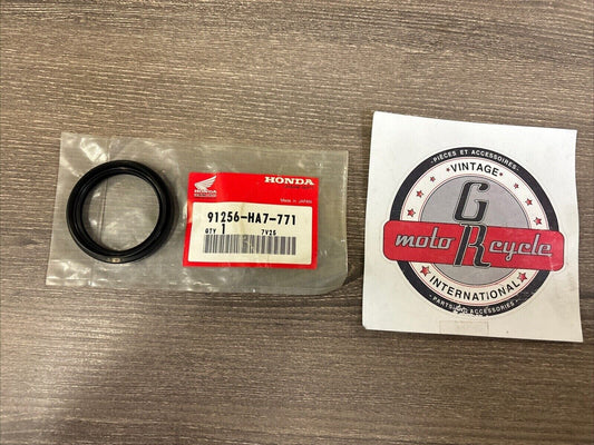 NOS Honda TRX350 TRX350D DUST SEAL 42X54X7 91256-HA7-771 H124