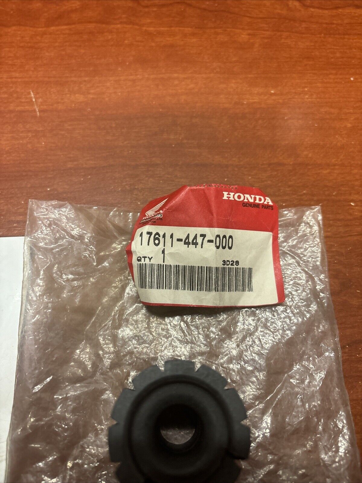 NOS Honda CM250T CM400 CM450 FRONT TANK RUBBER 17611-447-000 H169