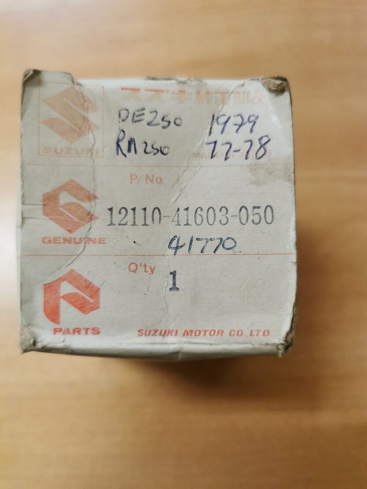 NOS SUZUKI RM250 77 78 PE250 79 PISTON Superseded 12110-41770 12103-40891-050 S7