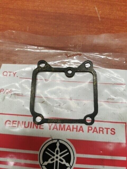 NOS Yamaha FLOAT CHAMBER GASKET 367-14384-00-00 SUB 4U1-14384-00-00 Y123