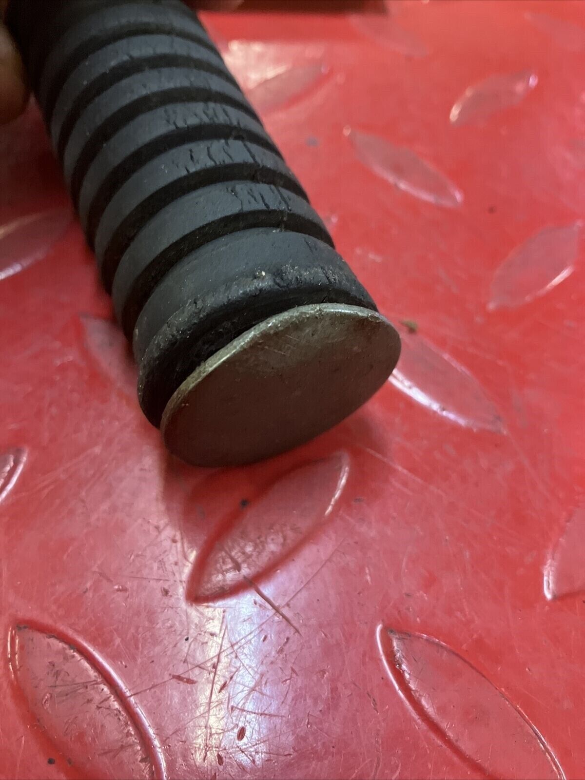 Yamaha RD400 1977 rear footrest footpeg foot peg rest step set 1976