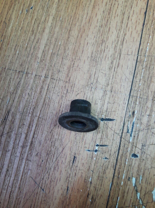 Honda CR250R 1989 fuel gas tank setting spacer collar