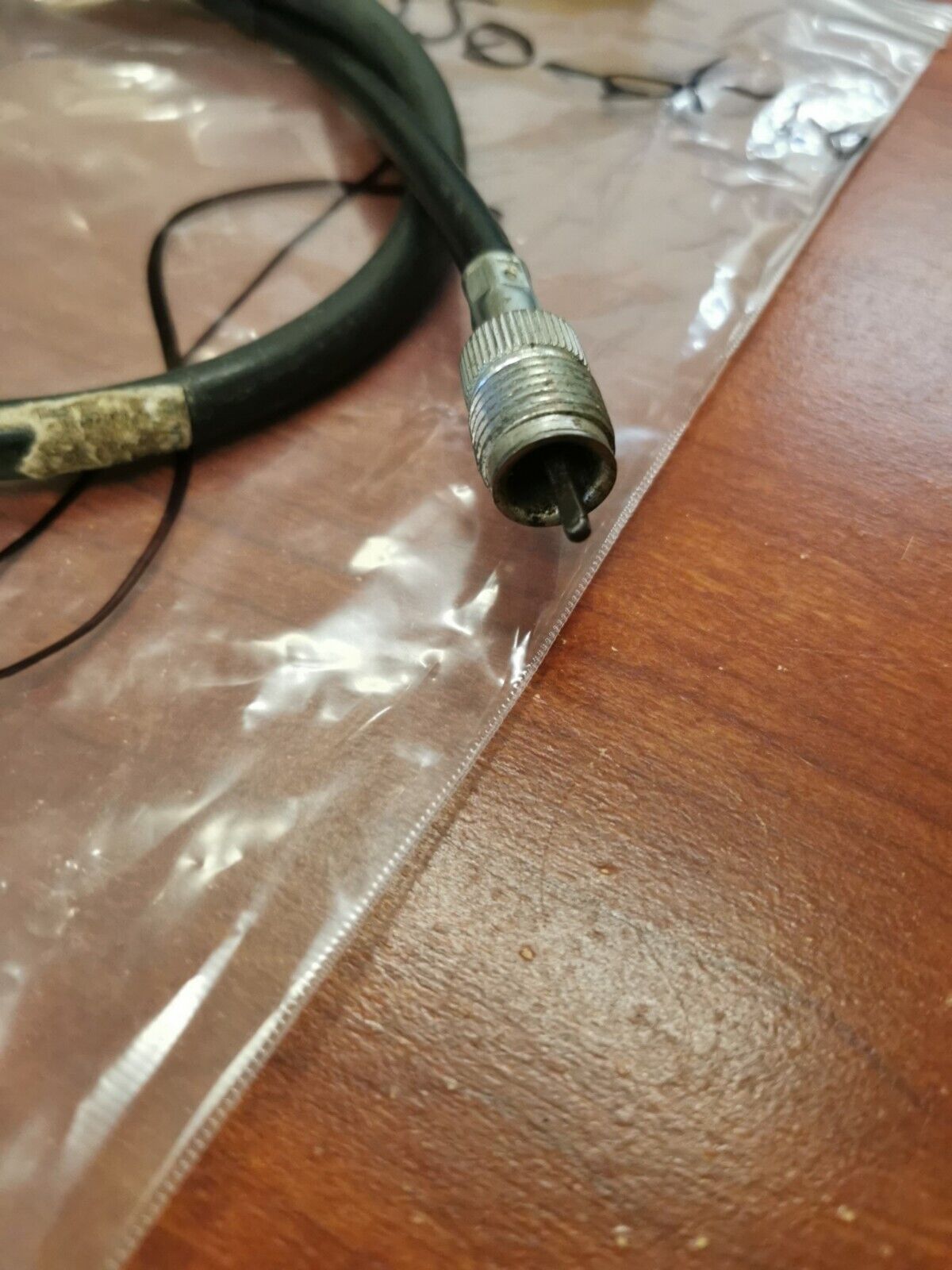 NOS Yamaha XT125 XT200 XT500 DT125 DT175 SPEEDOMETER CABLE 1M1-83550-01-00 Y91