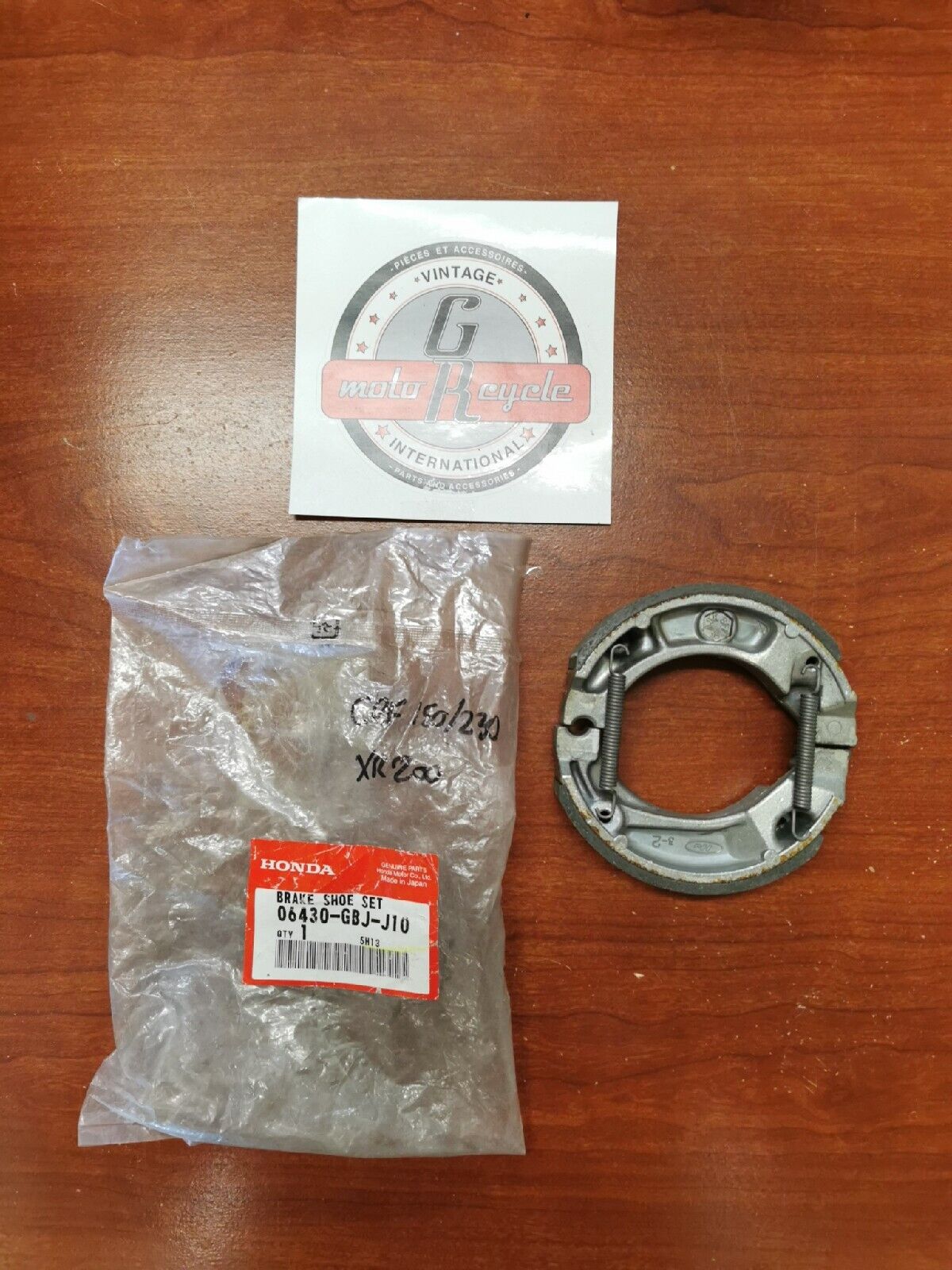 NOS Honda XR200 CRF150 CRF230 CT70 BRAKE SHOE SET 06430-GBJ-J10 H35