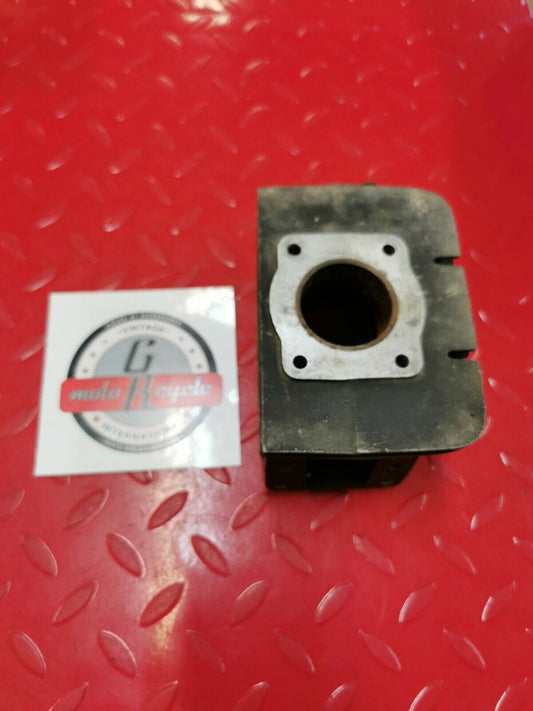 Yamaha RD125 1975 1976 right cylinder jug barrel 43mm STD T