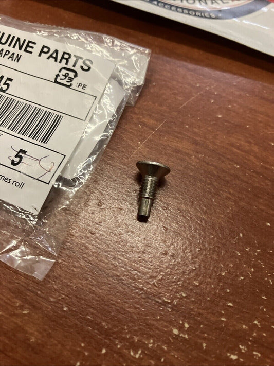 NEW NOS KAWASAKI SCREW 5X14 92172-0145 SUB 23019-022 K19