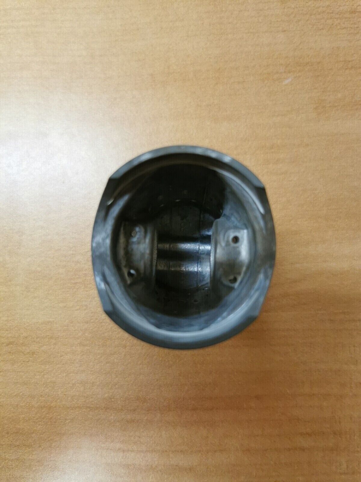 NOS HONDA  CA110  PISTON 1.00  13105-011-010  H22
