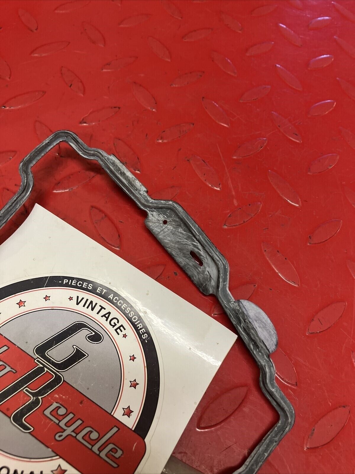 NOS YAMAHA CYLINDER HEAD COVER GASKET 11H-11193-00-00 SUB BY 11H-11193-01-00 Y59