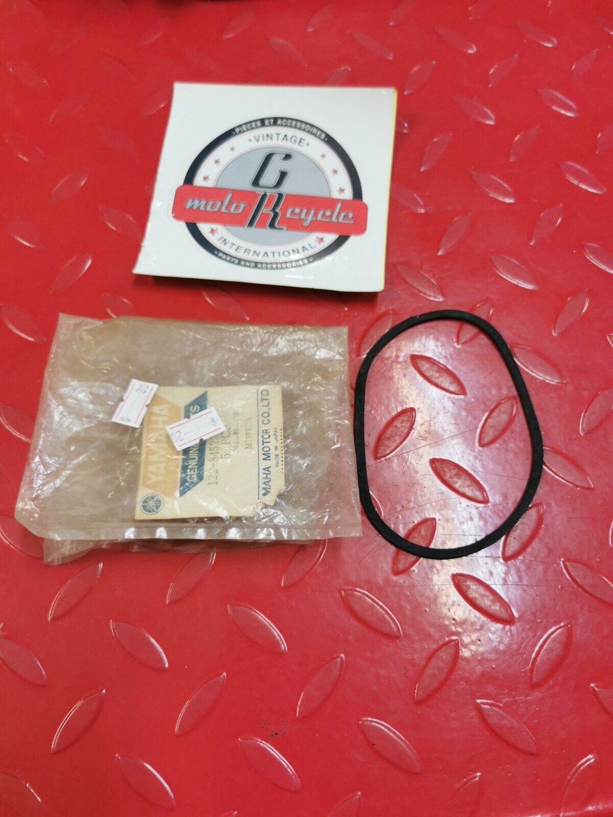 NOS YAMAHA FS1 TY50 GASKET TAIL LENS 122-84523-30 Y30